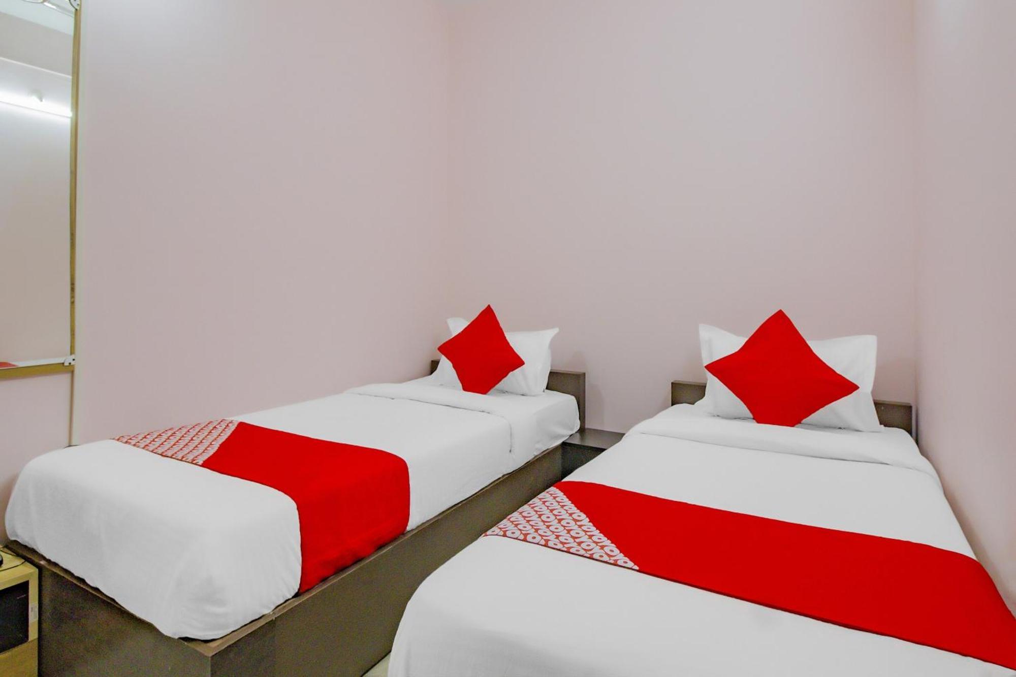 بنغالور Oyo 79181 Sri Dhanalakshmi Boarding & Lodging المظهر الخارجي الصورة