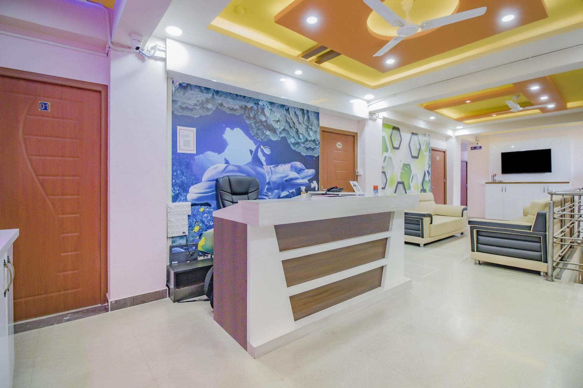 بنغالور Oyo 79181 Sri Dhanalakshmi Boarding & Lodging المظهر الخارجي الصورة